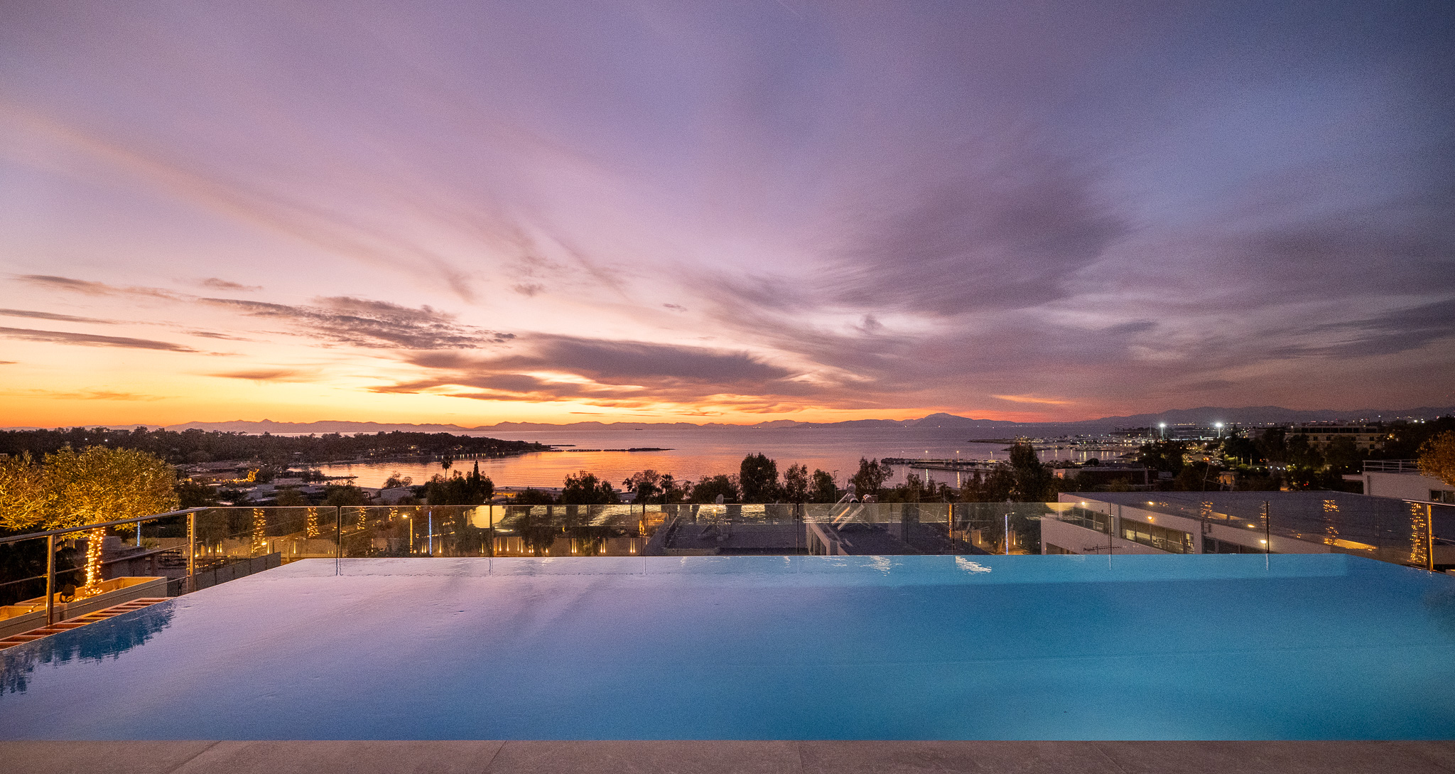 Dusit Suites Athens, Glyfada
